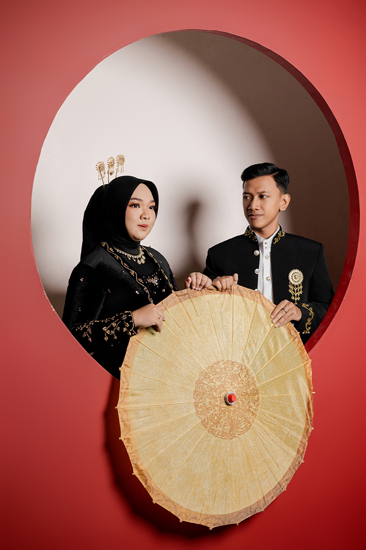 Agung & nanda arrum