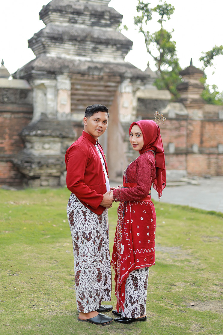 Meilenia & fahriza 12