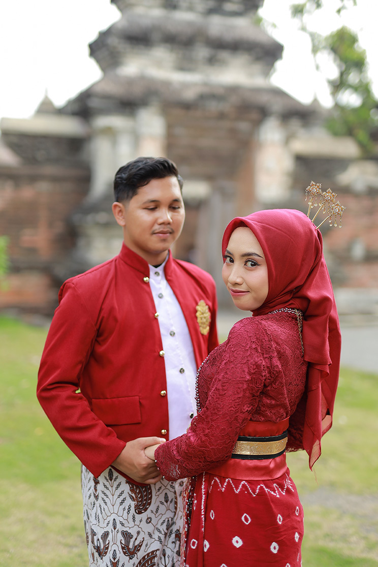 Meilenia & fahriza 8
