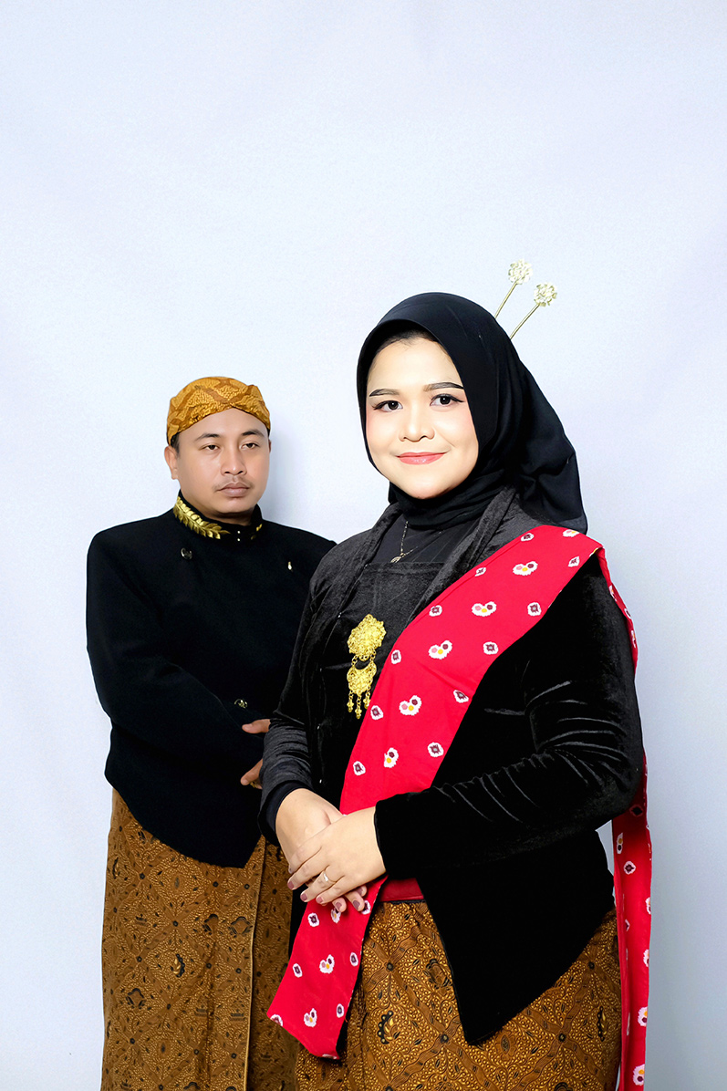 Gustian & anah g2